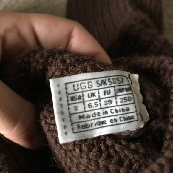UGG Knit Boots - Picture 3 of 4